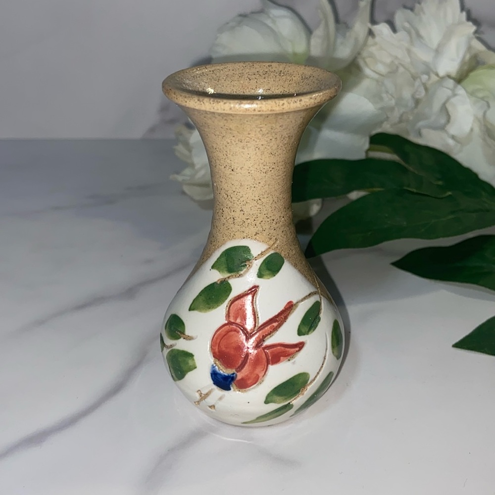 Vintage O’Neill Art Pottery signed O’Neill Bunratty Tan Floral Vase Pottery Vase